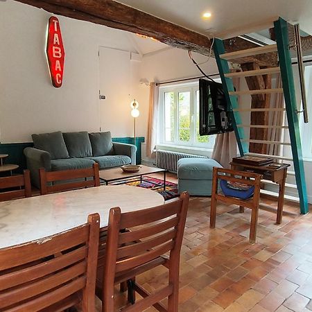 Le Grand Barrois Bed and Breakfast Crecy-la-Chapelle Εξωτερικό φωτογραφία