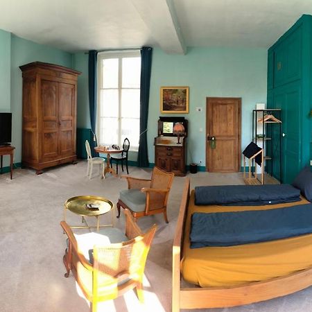 Le Grand Barrois Bed and Breakfast Crecy-la-Chapelle Εξωτερικό φωτογραφία