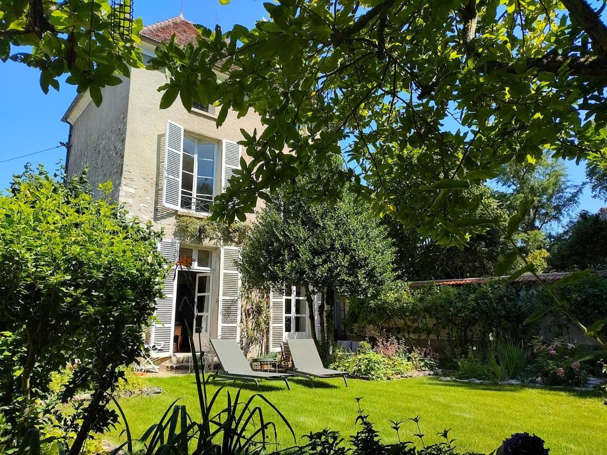 Le Grand Barrois Bed and Breakfast Crecy-la-Chapelle Εξωτερικό φωτογραφία