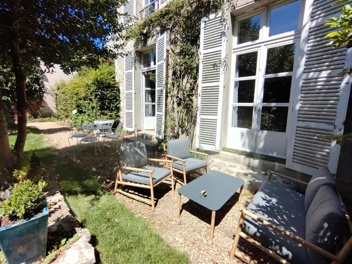 Le Grand Barrois Bed and Breakfast Crecy-la-Chapelle Εξωτερικό φωτογραφία