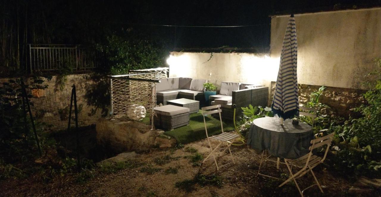 Le Grand Barrois Bed and Breakfast Crecy-la-Chapelle Εξωτερικό φωτογραφία