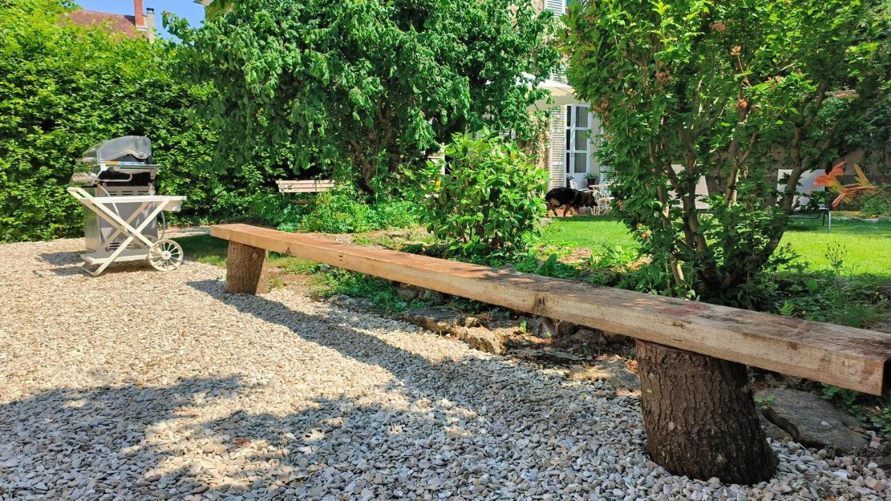 Le Grand Barrois Bed and Breakfast Crecy-la-Chapelle Εξωτερικό φωτογραφία