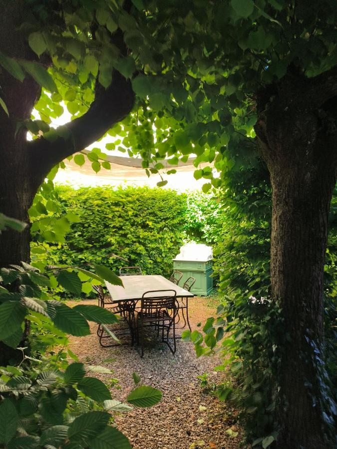 Le Grand Barrois Bed and Breakfast Crecy-la-Chapelle Εξωτερικό φωτογραφία
