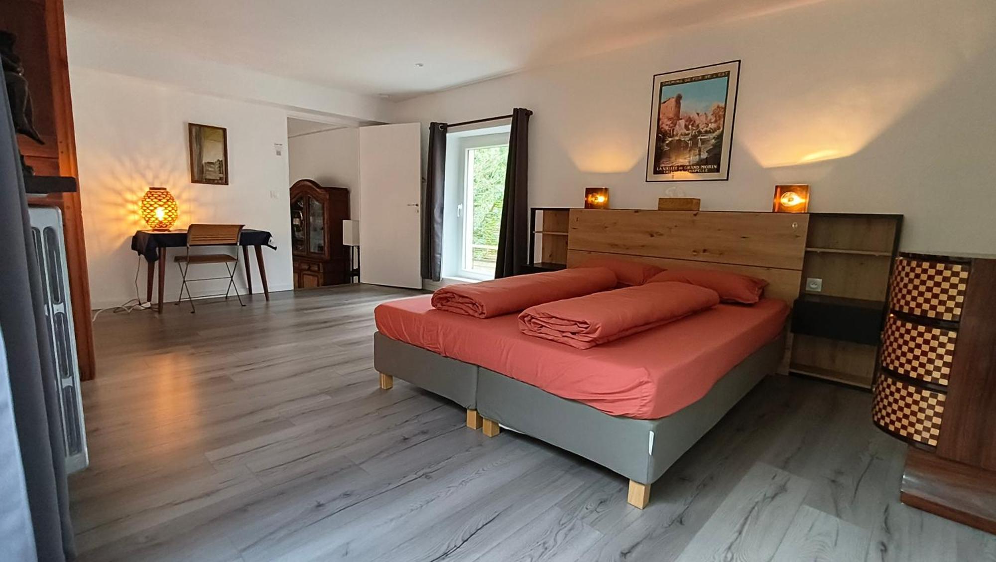 Le Grand Barrois Bed and Breakfast Crecy-la-Chapelle Εξωτερικό φωτογραφία